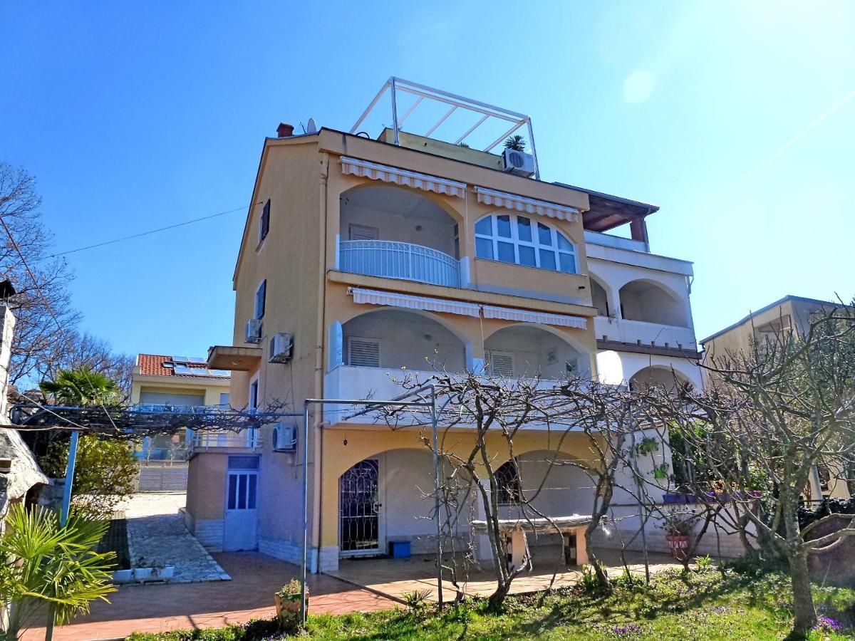 נייביצה Apartment Honor מראה חיצוני תמונה